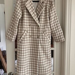 FORE Beige and Cream Houndstooth Pea Coat